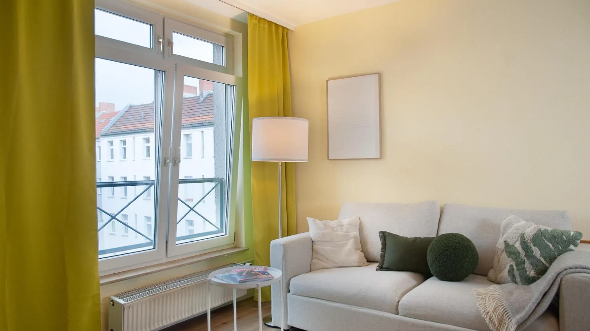 2-Zimmer City Apartment Berlin Mitte 50M2 - U-Bahn Leopoldplatz By Rooms 베를린 0*,  독일